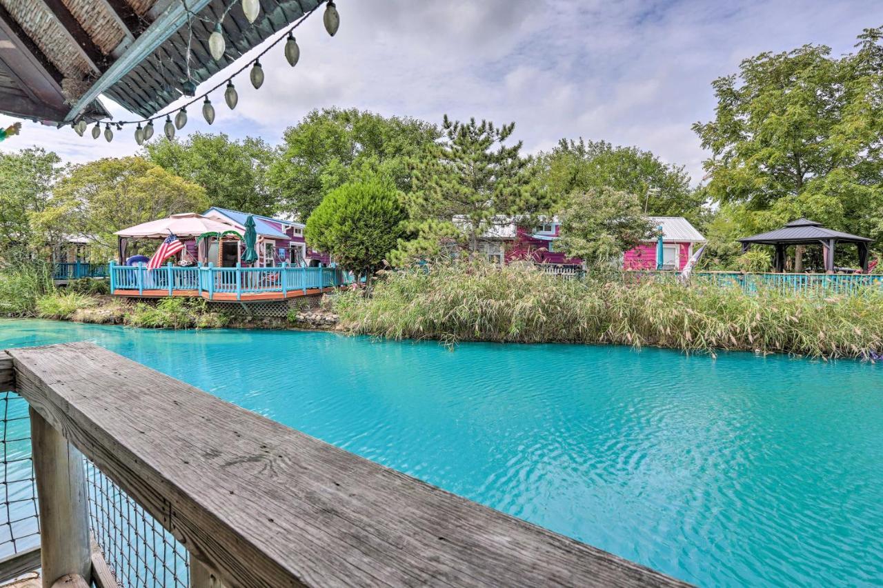 Resort-Style Condo With Lake-View Balcony! Put-in-Bay Bagian luar foto